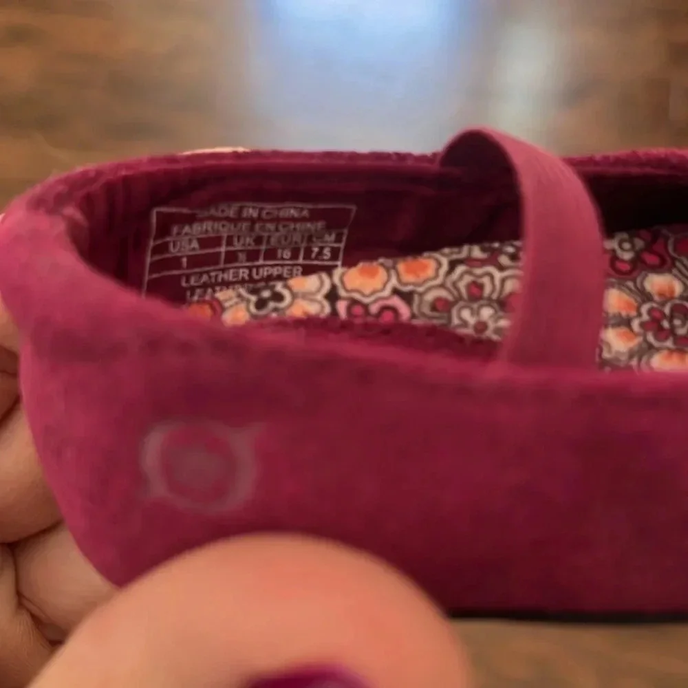 Nuborn by Bjorn infant suede fuchsia dress shoesNWT- Size 1
